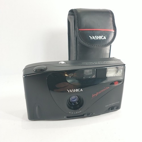 Yashica Kyocera Impression 35mm Point & Shoot Film Camera + Owners Manual & Case - Picture 2 of 17