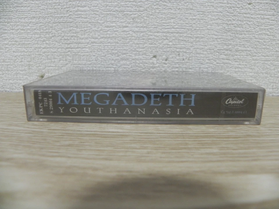 Megadeth - Youthanasia 1994 Rare KOREA Cassette Tape / SEALED NEW - Image 2 of 3