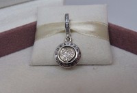 Pandora Signature Heart Dangle W/hinged Box W/ 14 Kt Charm 792082cz Love on sale Pandora Signature Heart Dangle W/hinged Box W/ 14 Kt Charm 792082cz Love on sale