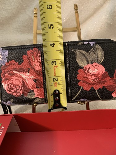 Stone Mountain Damen Rose Bloom SLG Geldbörse Schwarz Floral Bonded Leder Neu mit Etikett! - Bild 8 von 23