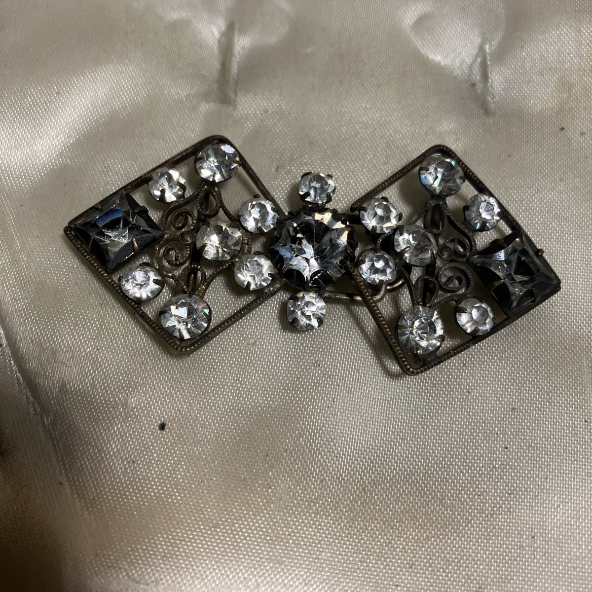 Vintage Art Deco Rhinestone Bow Belt Buckle Silver Tone Pot Metal Dress Retro Art DECO Shoe BUCKLES Rhinestone Shoe Clips Vintage Shoe  main image 3