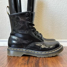 DR. MARTENS 1460 Boots Womens Sz 8 Black Patent Leather Lace Up Booties Gothic