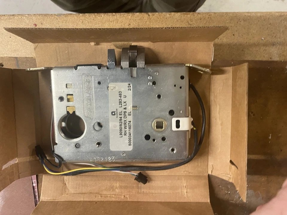 Schlage L9090/92/94 EL L283-843 Electric Lock - Image 3 of 3