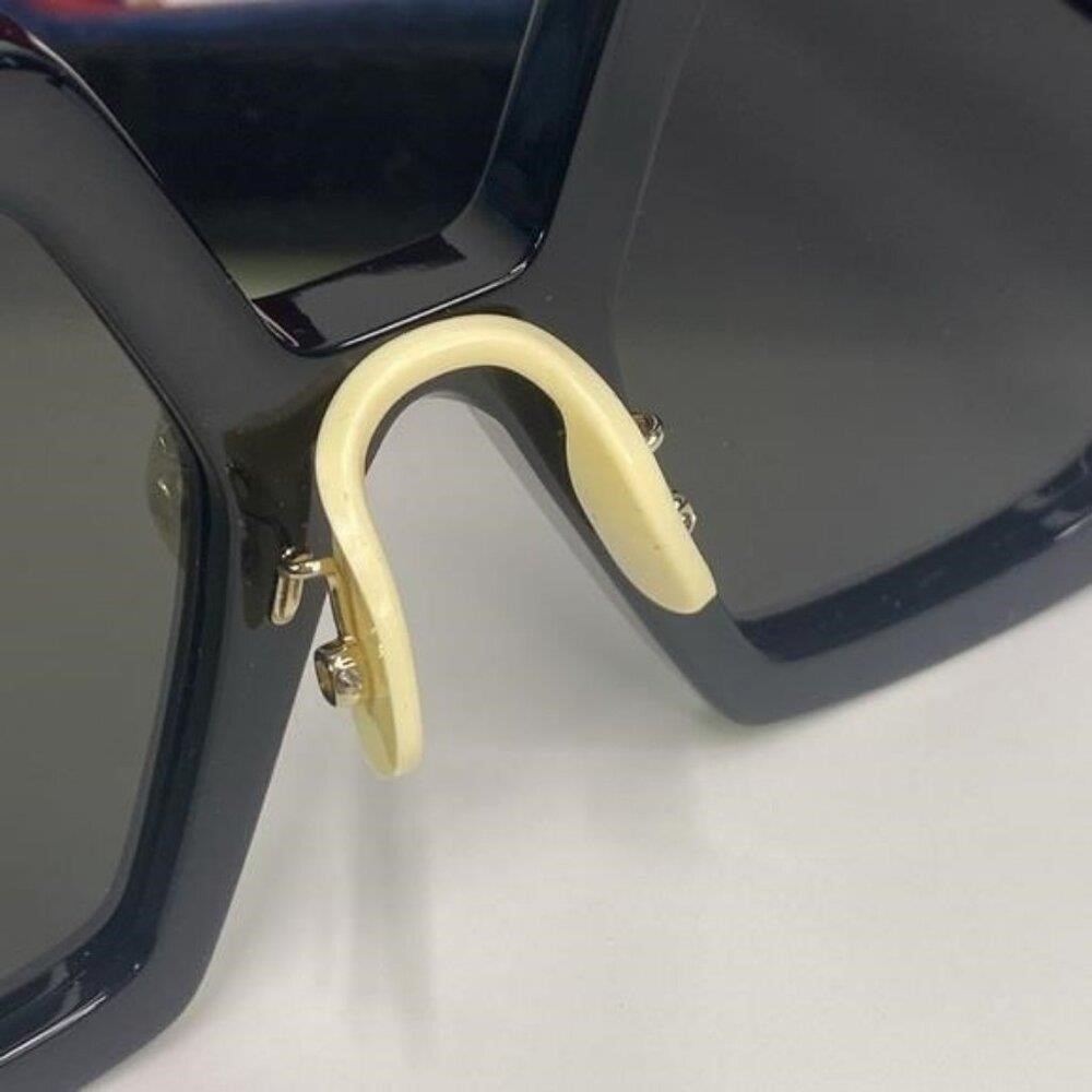 - NEW AUTHENTIC GUCCI GREY GEOMETRIC UNISEX SUNGLASSES GG0772S 004 55 image 10