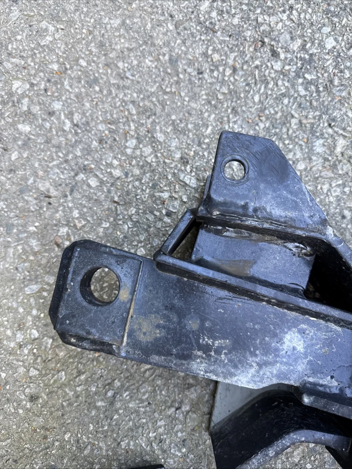 Fisher Minute Mount Snow plow mount 99-02 Chevy/GMC 1500 Sierra MM MM2 II 7160 - Image 2 of 4