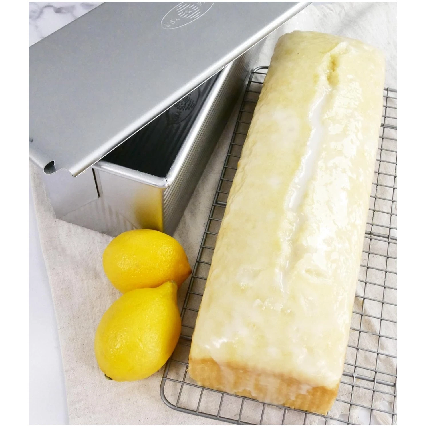 Pullman Loaf Pan with Cover, 13 x 4 Inch, Nonstick Coating