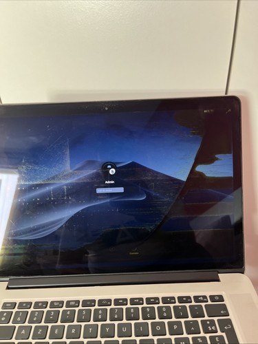 APPLE MACBOOK PRO 15 Retina Écran Hs - Afbeelding 17 van 24
