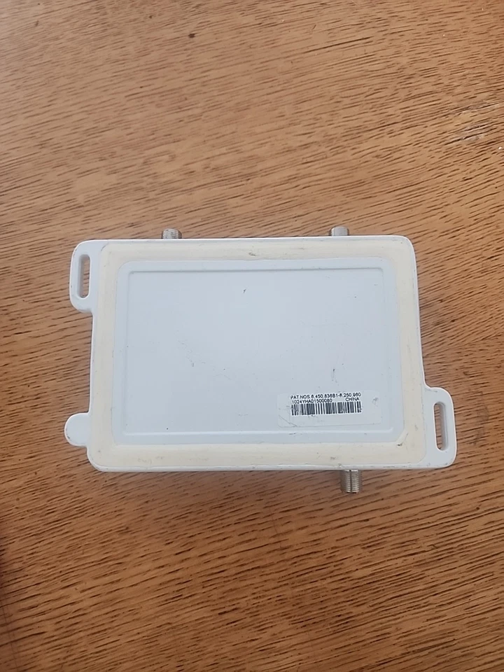 This Coaxial RG6 PCT Multimedia Drop Amplifier - PCT-MA-B1015-1A - Image 2 of 3