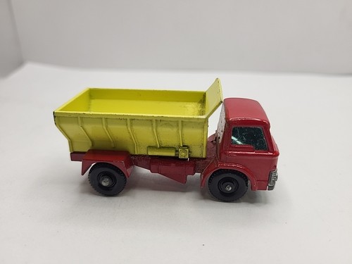 Vintage Lesney Matchbox 70 Ford Atkinson Grit Spreading Truck Regular Wheel 1966 - Picture 1 of 6