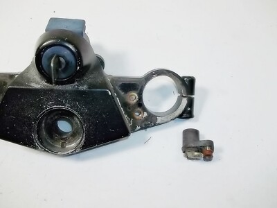 KAWASAKI 93 ZX11 NINJA UPPER FORK CLAMP & SWITCH 44039-1200-10