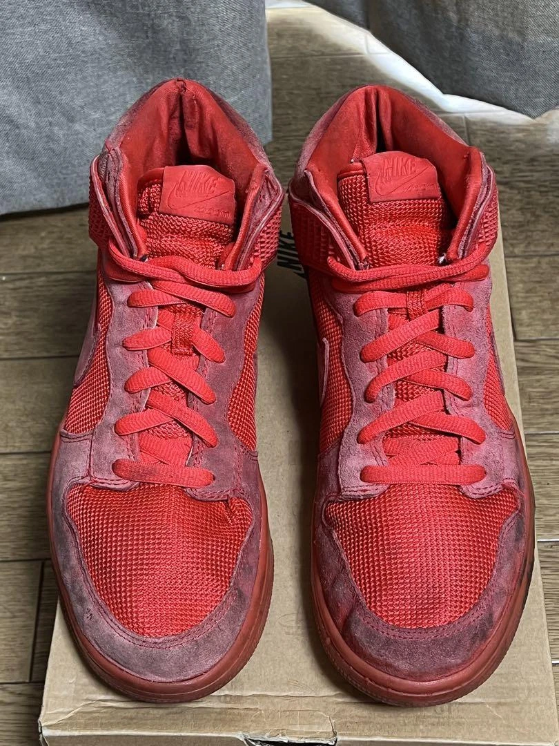 Nike dunk comfort red cheap