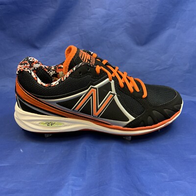 New Balance Low-Cut Metal Baseball Cleats (MB3000TO)