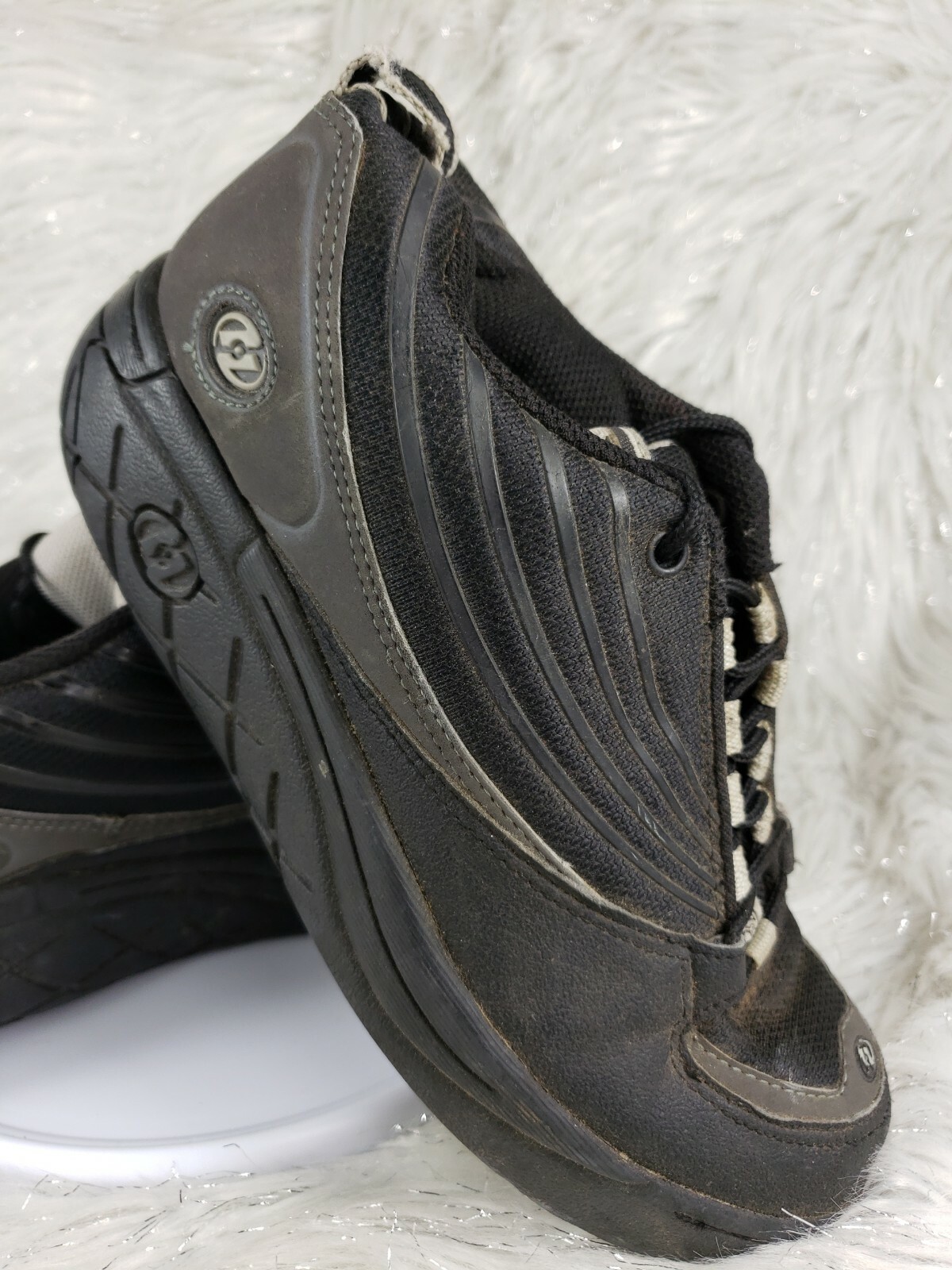 Heely's Skate Shoes Youth Boys Size 6 Black Gray Style 7010