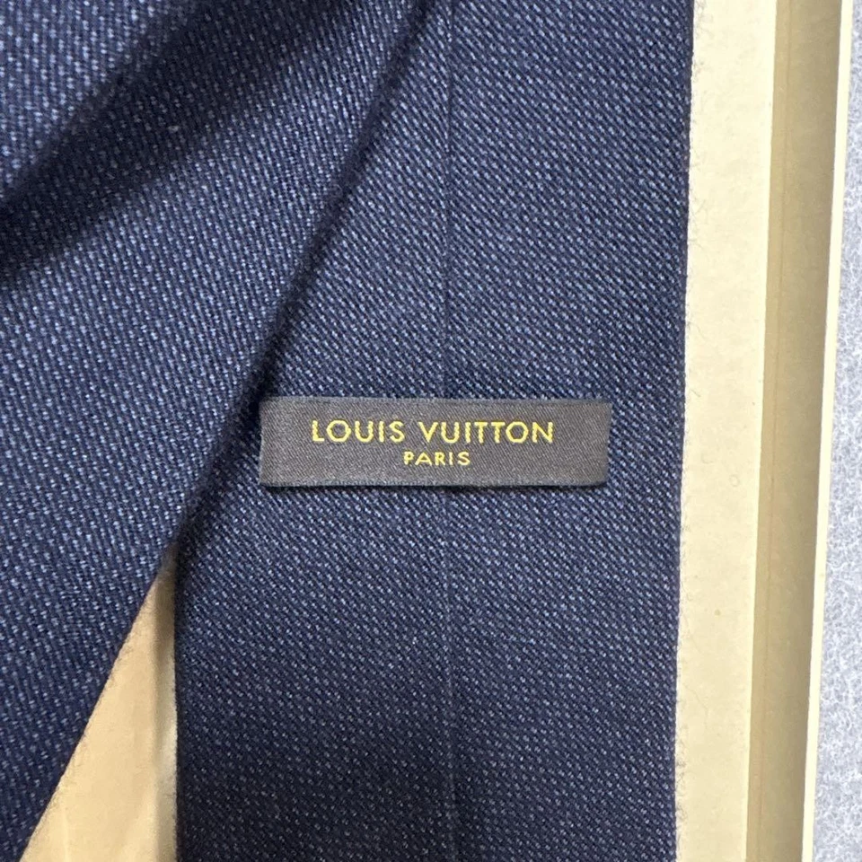 Corbata Louis Vuitton azul marino cachemir seda 9,5 cm ancho usada Foto 2 de 4
