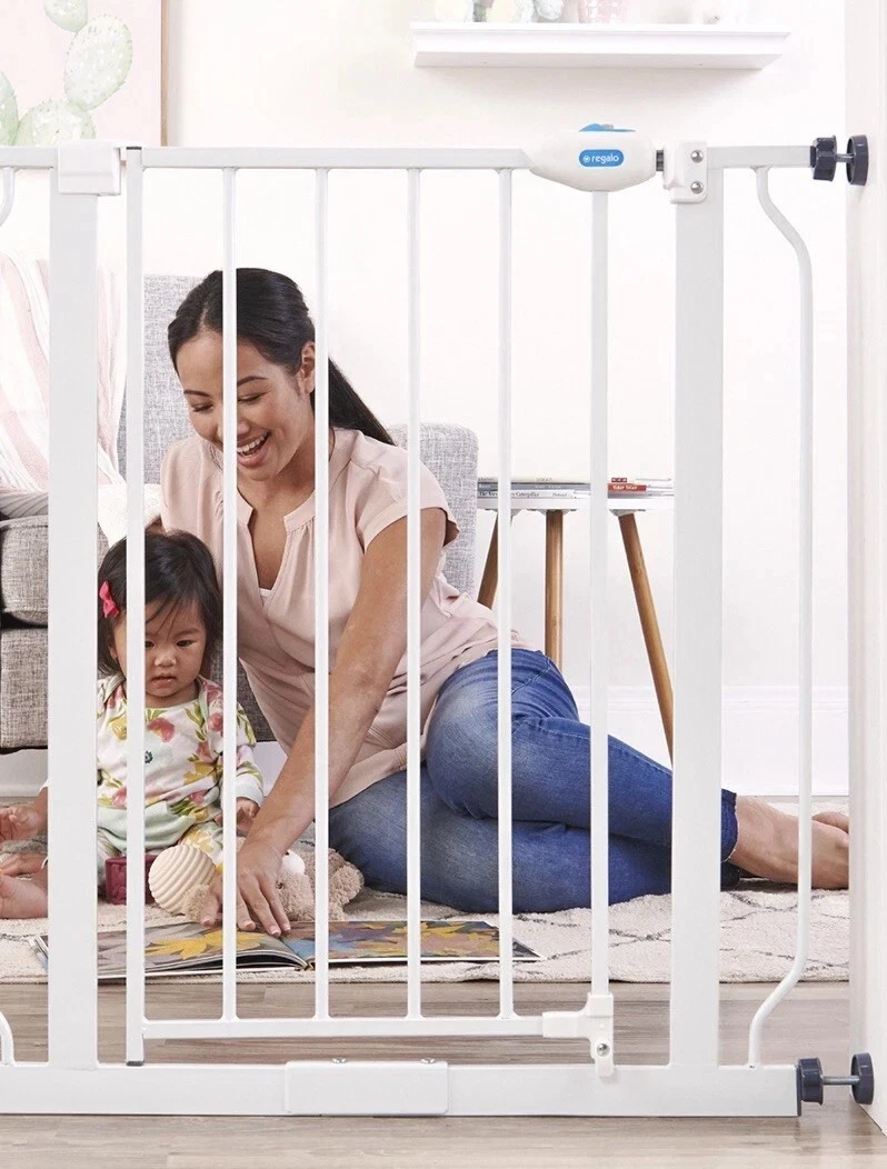 REGALO 1161 EXTRA WIDE BABY GATE, 29"-38.5" W/WALK THROUGH DOOR, WHITE