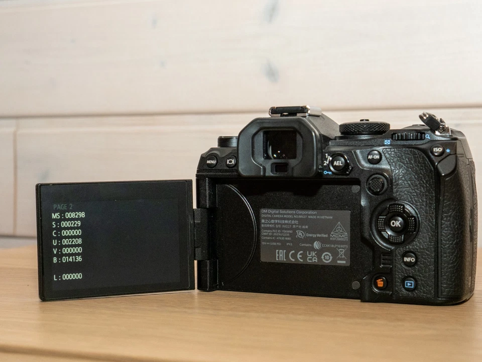 OM System OM-1 Gehäuse mit OVP - 8289 mechanischen Auslösungen - Bild 4 von 4