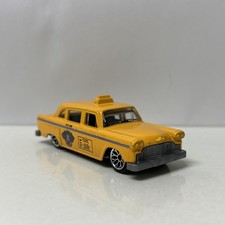 1960-1982 Checker Marathon Taxi Collectible 1/64 Scale Diecast Diorama Model