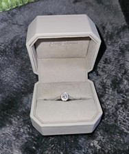 18ct white gold diamond ring - Goldsmiths