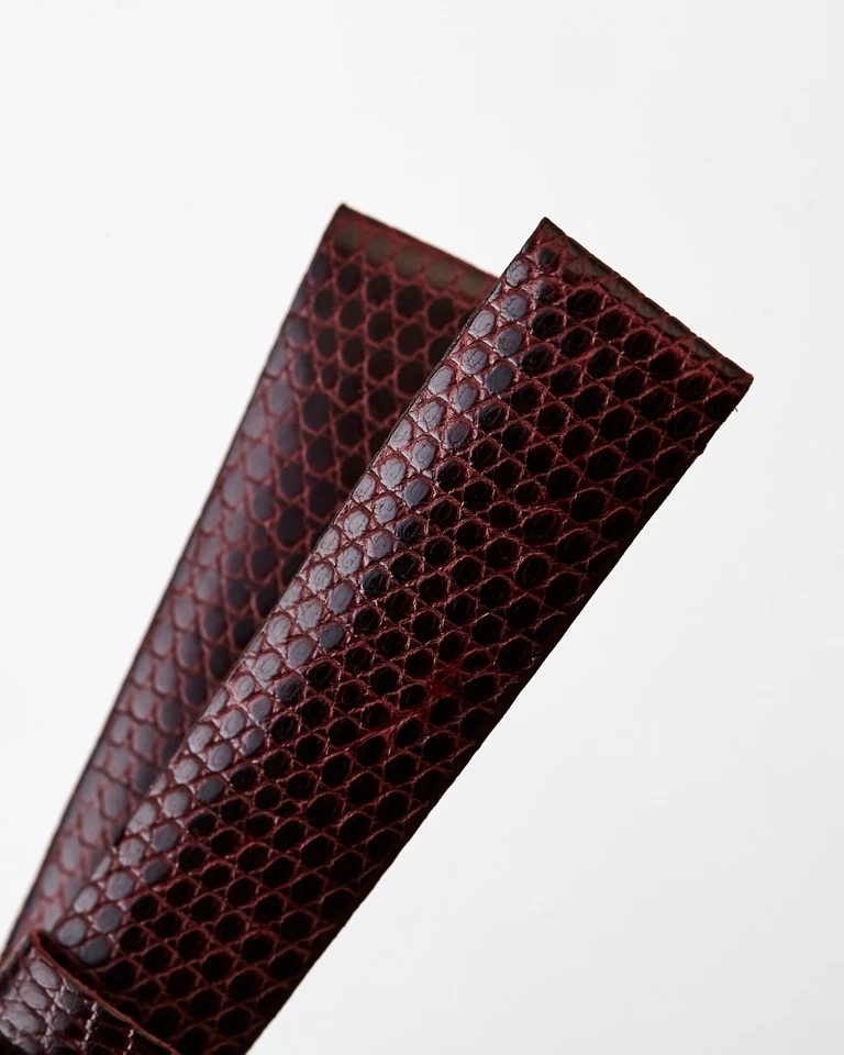 Universal Geneve 15mm x 13mm Vintage Burgundy Lizard Strap - Image 2 of 4