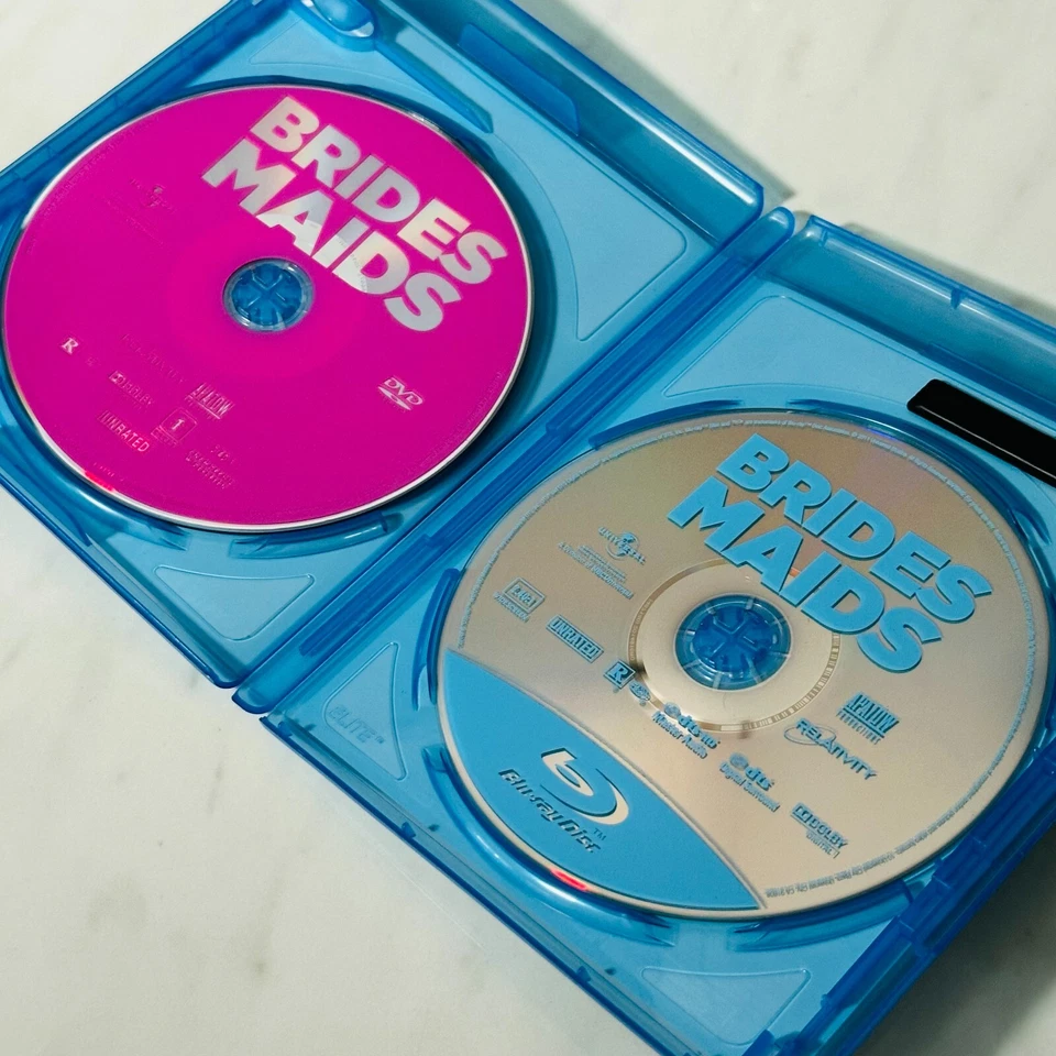 Bridesmaids - Blu-ray + DVD - Unrated - Kristen Wiig - Melissa McCarthy - Image 2 of 3