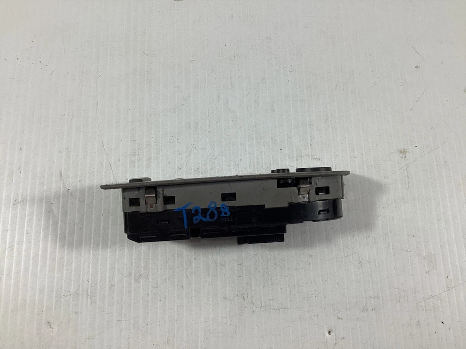 2002-2006 BMW 330Ci Front Left Side Master Window Control Switch 6948633 OEM . - Image 2 of 4