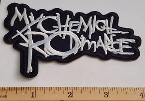 Patch Brodé Officiel My Chemical Romance MCR Logo - Taille Standard (env. 100x100 Mm) - Fixation Thermocollable - Produit Licencié