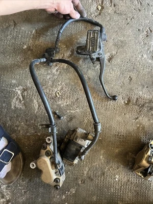 Original Bremsanlage Bremssattel vorne kpl. / Brake, Front Yamaha FZR 1000 2la - Bild 1 von 4