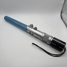 Star Wars 2005 Lucasfilm Hasbro Light Blue Lightsaber