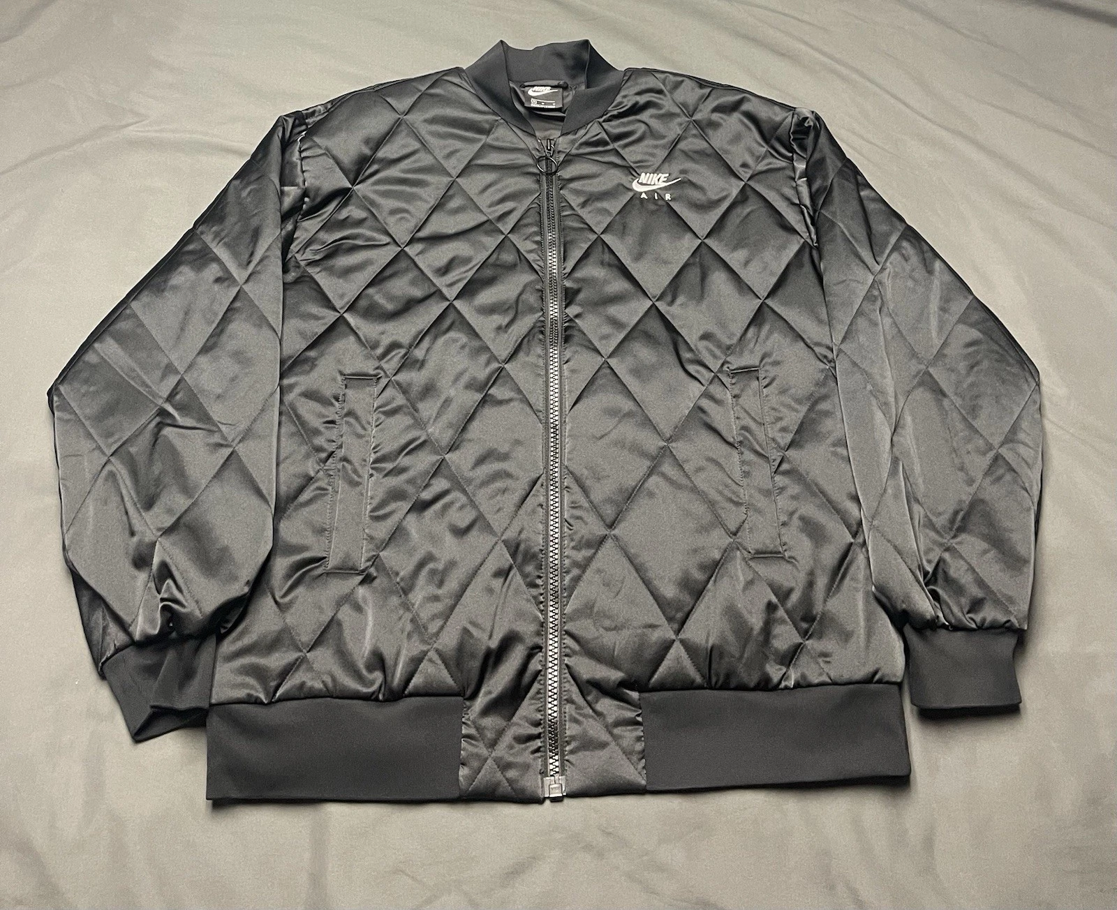 Men’s Nike Quilted Black Jacket - Size Medium