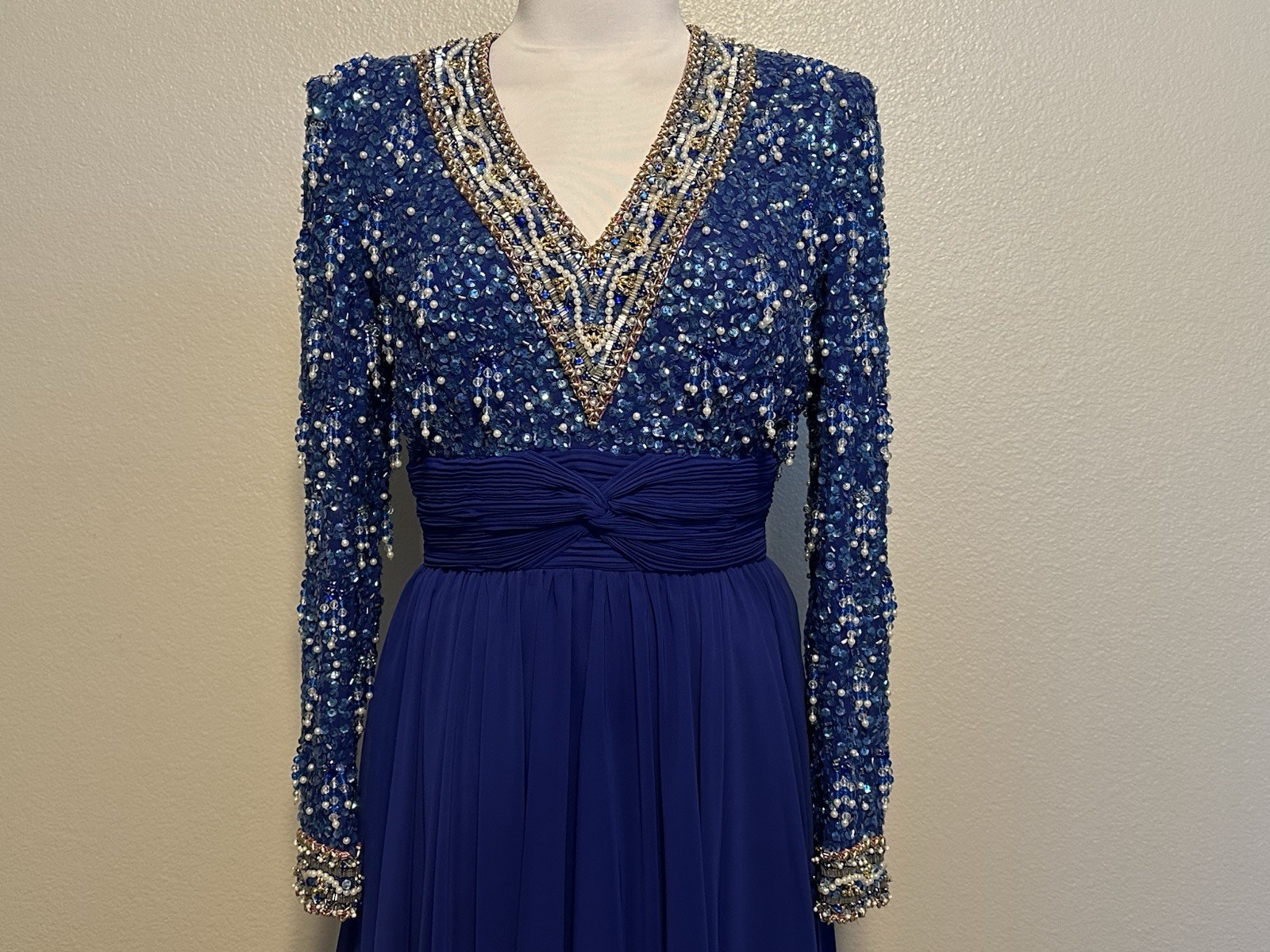 Vintage Victoria Royal Ltd Womens Size 8 Blue Beaded Evening Gown Formal Dress