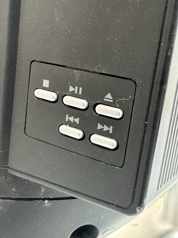 Wharfedale TV 15" Inch Television DVD Freeview Player Combi Gaming Caravan Shed - Image 2 of 4