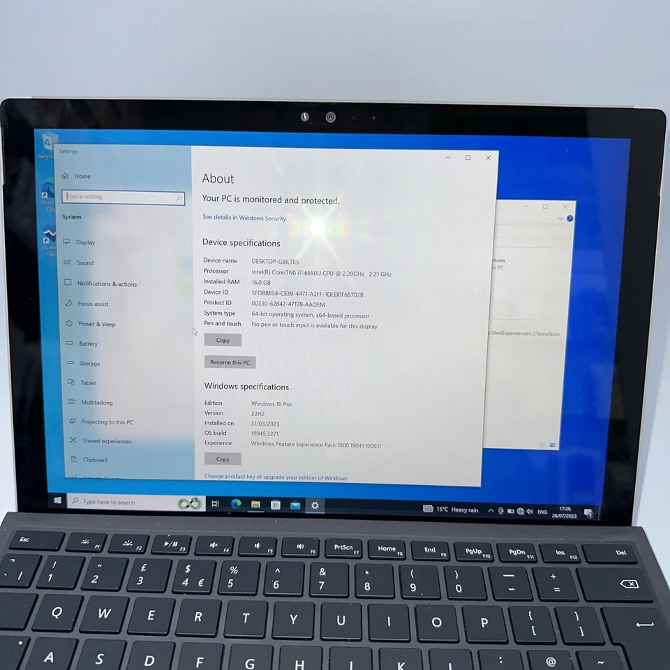 MicroSoft Surface Pro 4 (1724) 12.3in 2.50GHz i7 8GB 256GB SSD Windows 10 Pro - Image 3 of 4