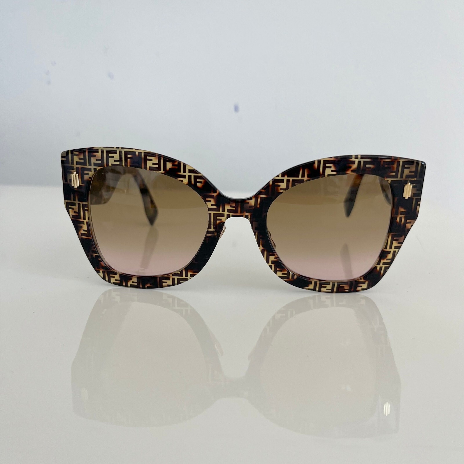 Fendi Havana Brown Gradient FF Cat Eye Sunglasses Stylish Designer Shades