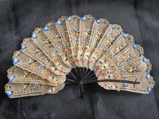 alter Klappf&auml;cher Leder Handf&auml;cher Hand bemalt Blattgold Blau Rot Asien Vintage