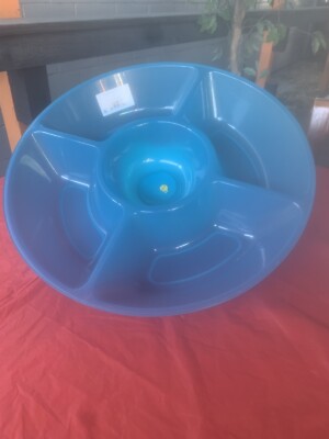 3 chip and dip platters