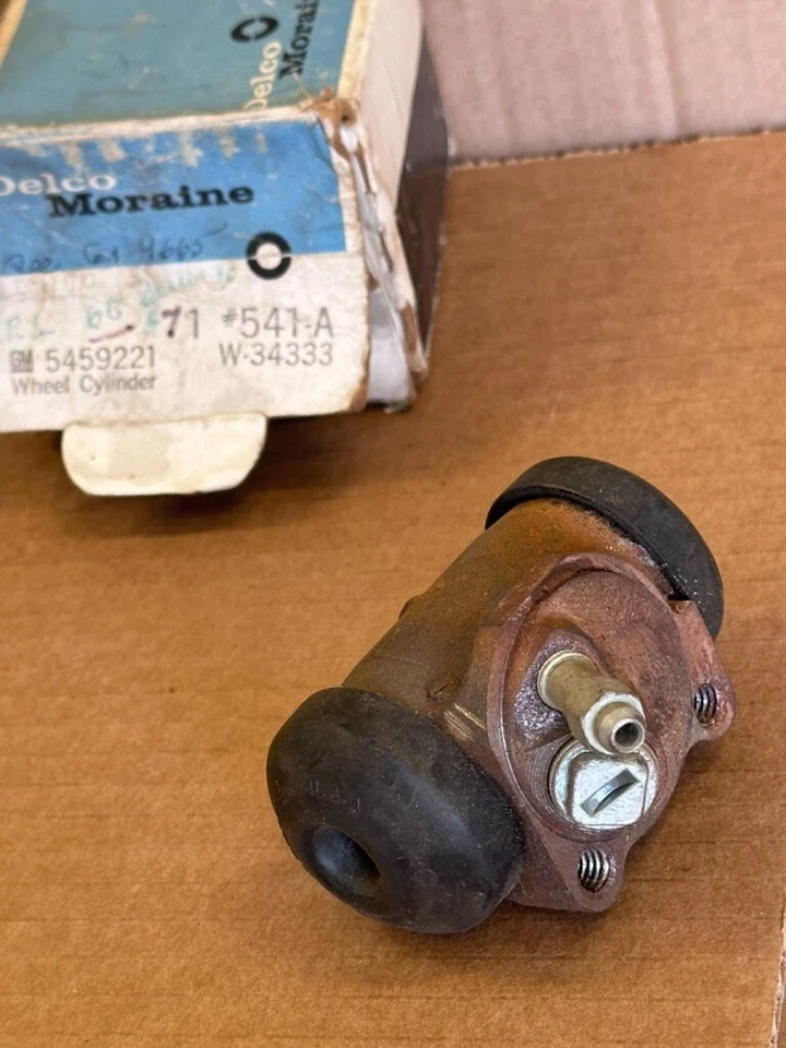1960-71 Chevy Truck NOS Delco Moraine Hydraulic Wheel Brake Cylinder GM 5459221 - Image 4 of 4