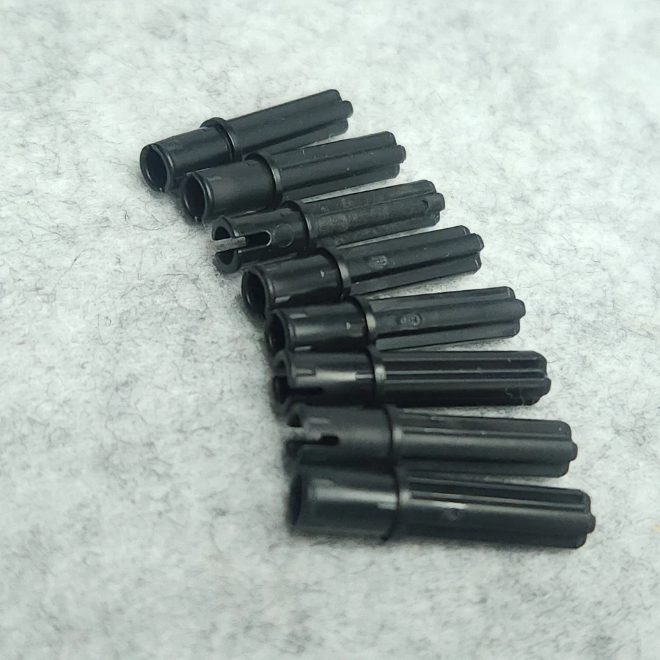 LEGO Technic Axle 2L with Pin with Friction Ridges 18651 Black Qty 8 - Image 4 of 4