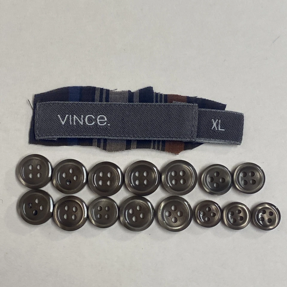 Комплект из 15 серых сменных кнопок с 4 отверстиями для рубашки с длинным рукавом VINCE. A76 - Изображение 2 из 3