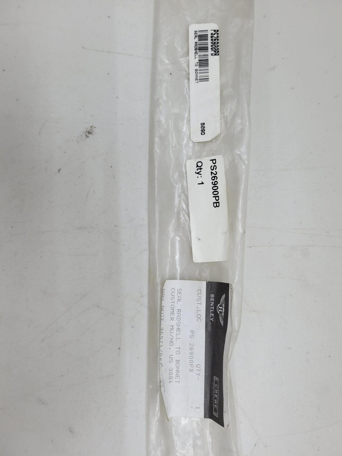 Rolls Royce / Bentley Seal Radshell To Bonnet PS26900PB