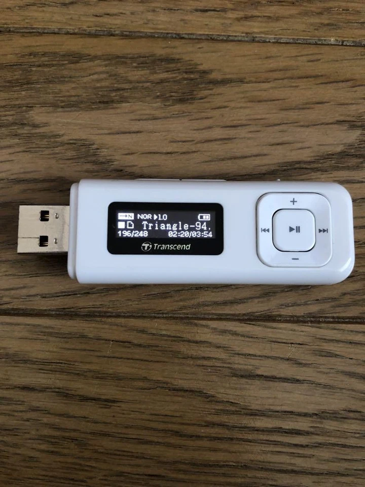 Transcend Mp330 8 Gb Reproductor de Mp3 Reproductor de Música Digital Audio Portátil Blanco Foto 2 de 4