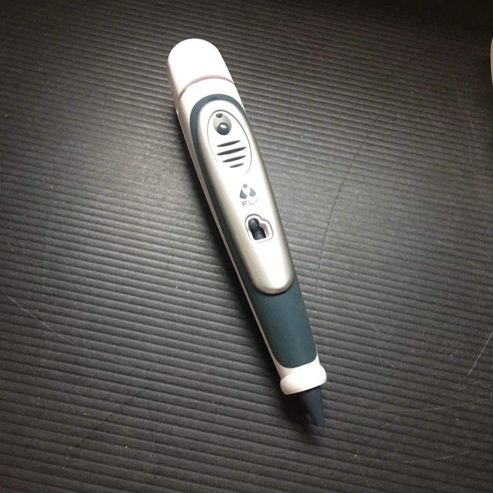 LEAPFROG FLY FUSION PENTOP LEARNING SYSTEM DIGITAL PEN With Case No Charger 7"L - Image 3 of 4