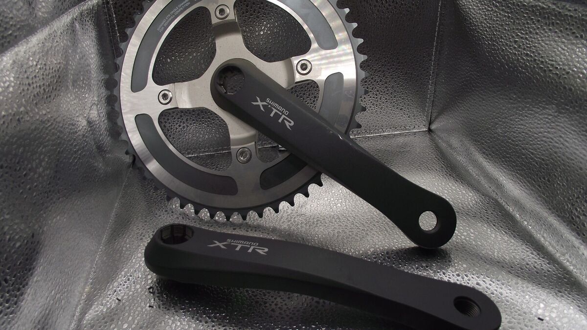 SHIMANO XTR FCM-951 175MM CRANK SET WITH 50 TOOTH 4 BOLT DH SHIMANO XTR FCM-951 175MM CRANK SET WITH 50 TOOTH 4 BOLT DH