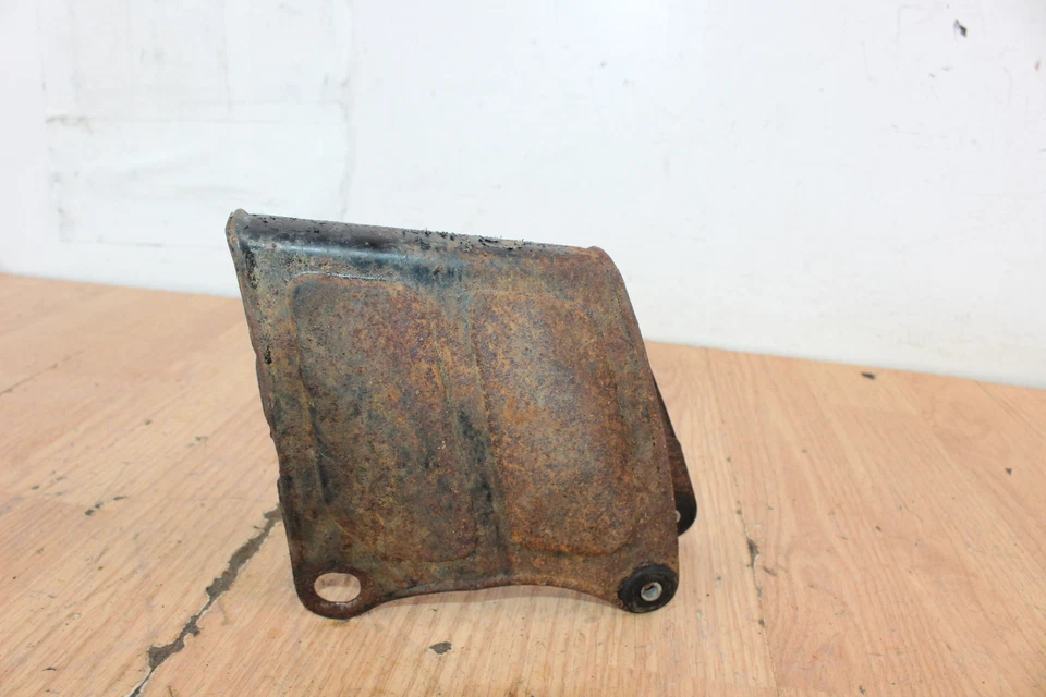 Protector de cadena superior trasero Yamaha DT360 1974  Foto 4 de 4