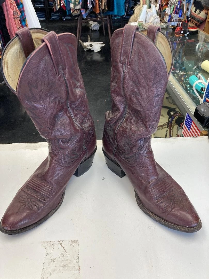 Burgundy shop western boots