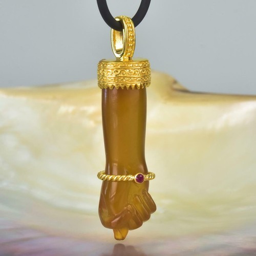 Oro Vermeil Ley Mano Fico Figa Colgante Tallado Amarillo Calcedonia Rubí 9.36g - Imagen 4 de 11