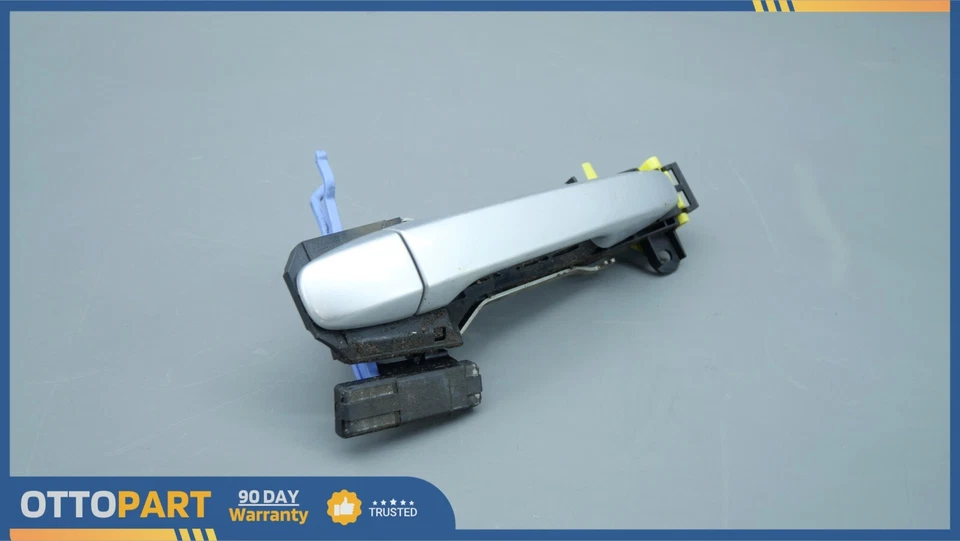 Manija de puerta exterior delantera izquierda lado del conductor Toyota Prius 2012-2015 89746-47050 Foto 2 de 4