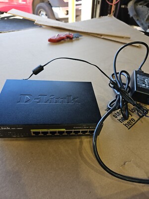 D-Link DGS-1008P 8-Port Gigabit PoE Switch With No PSU or Power Adapter