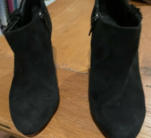 Alex Marie Size 7 Boots Black Suede Leather Ankle Bootie Shoes Womens - Picture 3 of 8