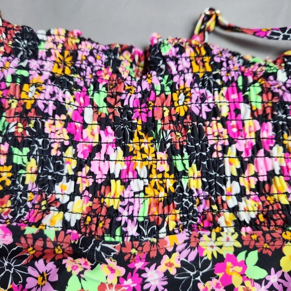 Traje de baño California Waves Tankini floral con tirantes extraíbles talla XS Foto 4 de 4