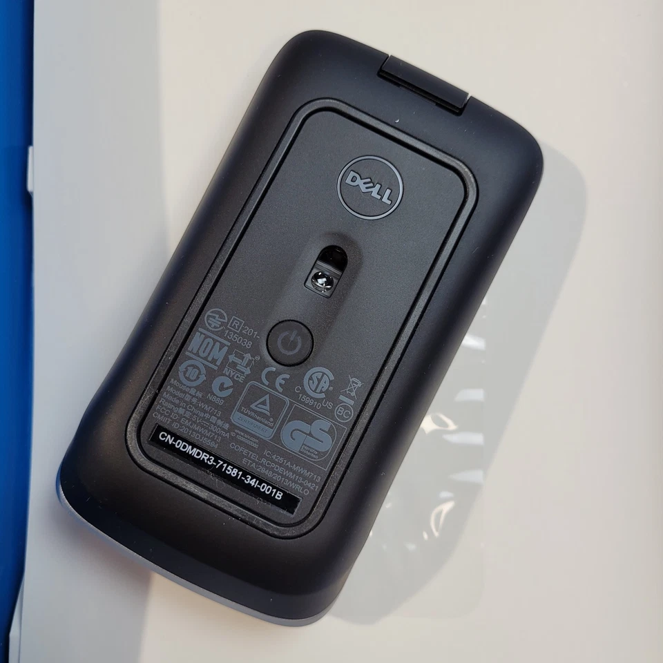 Dell Wireless Touch Low Profile Bluetooth BT 3.0 Mouse WM713 - Image 3 of 4